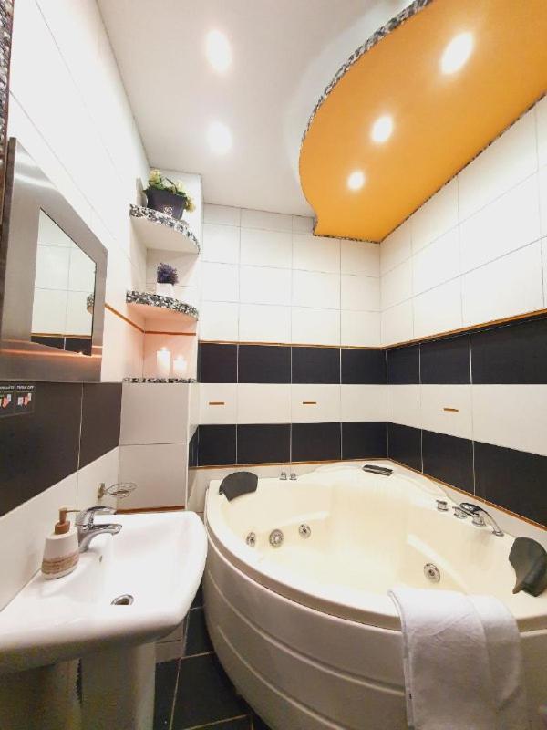 Inn Home Apartments-Olimpiysky Stadium Area Kiew Exterior foto